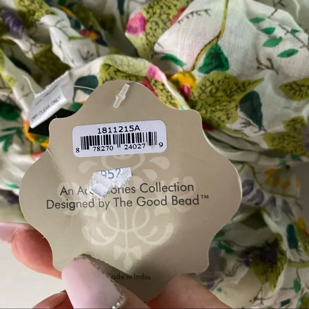 NEW Coco + Carmen floral print viscose scarf